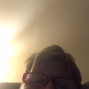 Meet your Posher, Pam